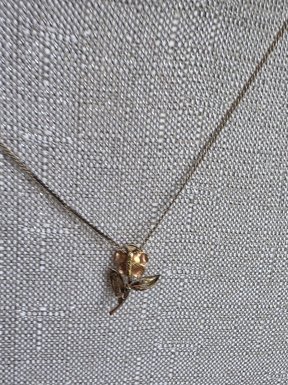 Romantic Vintage 14K Gold Two-Tone Sculpted Rose Necklace Heavy Gold Overlay C - Picture 7 of 10
